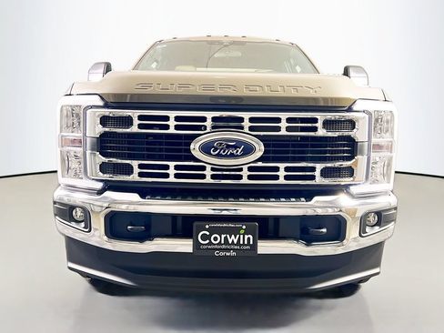 New 2026 Ford F350 XLT w/ FX4 Off-Road Package AWD/4WD image 4
