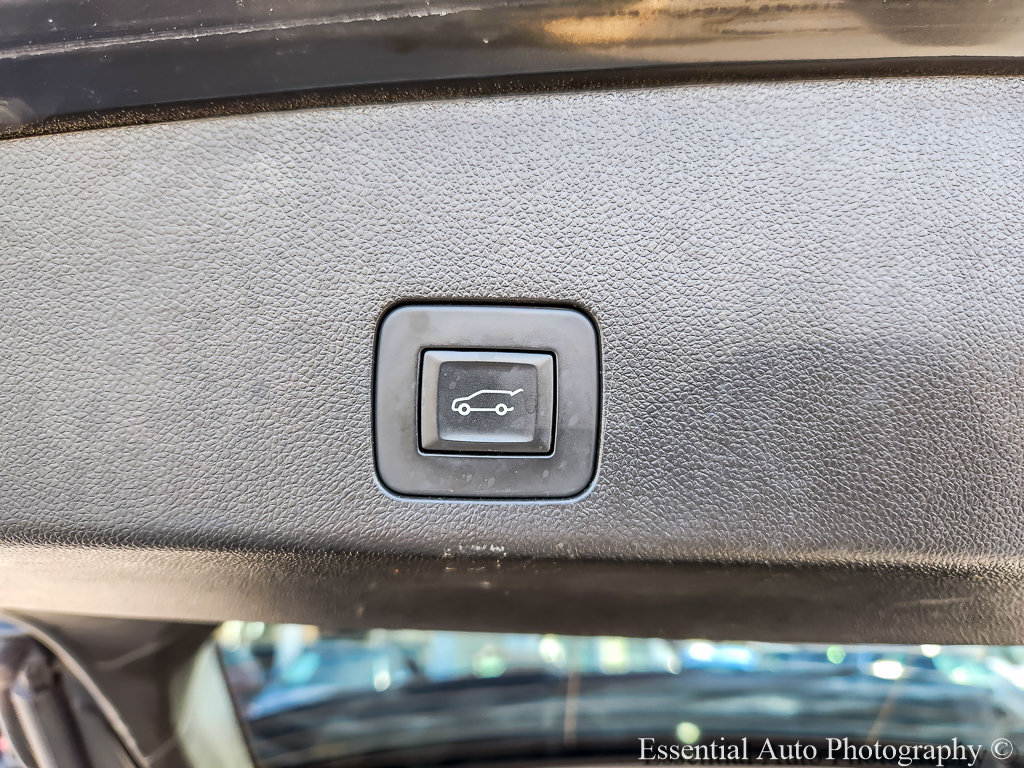 Used 2023 Buick Encore GX Essence w/ Experience Buick Package FWD image 21