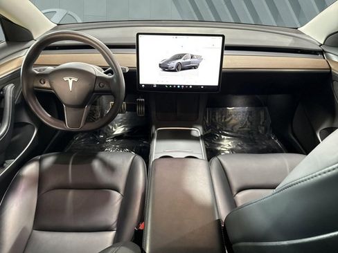 Used 2023 Tesla Model 3 Performance image 13