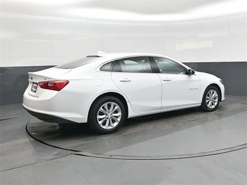 Used 2024 Chevrolet Malibu LT image 4