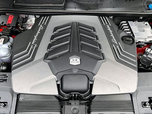 Used 2024 Lamborghini Urus S image 31