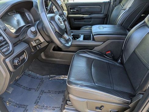 Used 2024 RAM 2500 Limited image 11