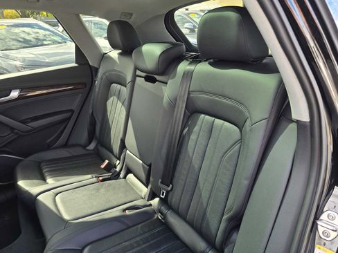 Used 2018 Audi Q5 2.0T Premium image 19