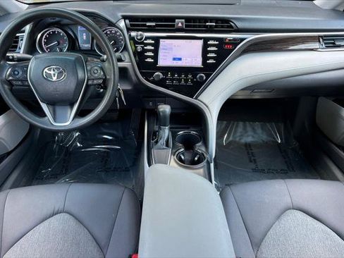 Certified 2018 Toyota Camry LE FWD image 3
