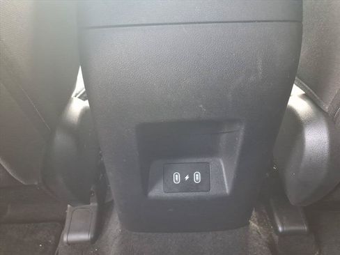 Used 2025 Hyundai Santa Cruz SE FWD image 14
