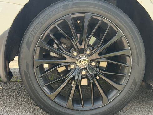 Used 2021 Toyota Camry SE FWD image 32