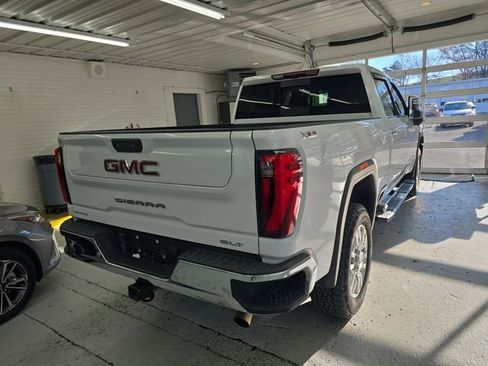 Certified 2024 GMC Sierra 2500 SLT w/ SLT Premium Package image 5