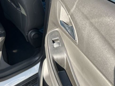 Used 2024 Buick Encore GX Sport Touring FWD image 53