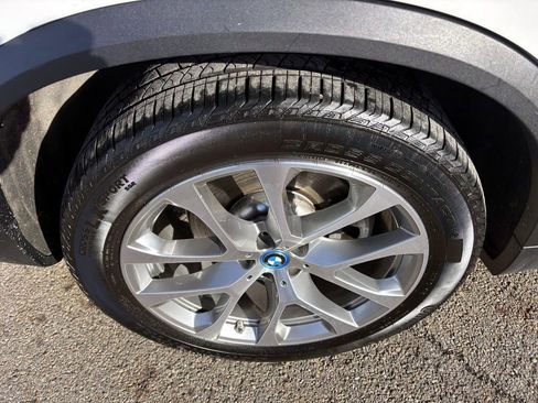 Certified 2023 BMW X5 xDrive45e w/ Parking Assistance Package image 10