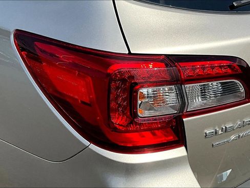 Used 2019 Subaru Outback 2.5i Limited AWD/4WD image 22