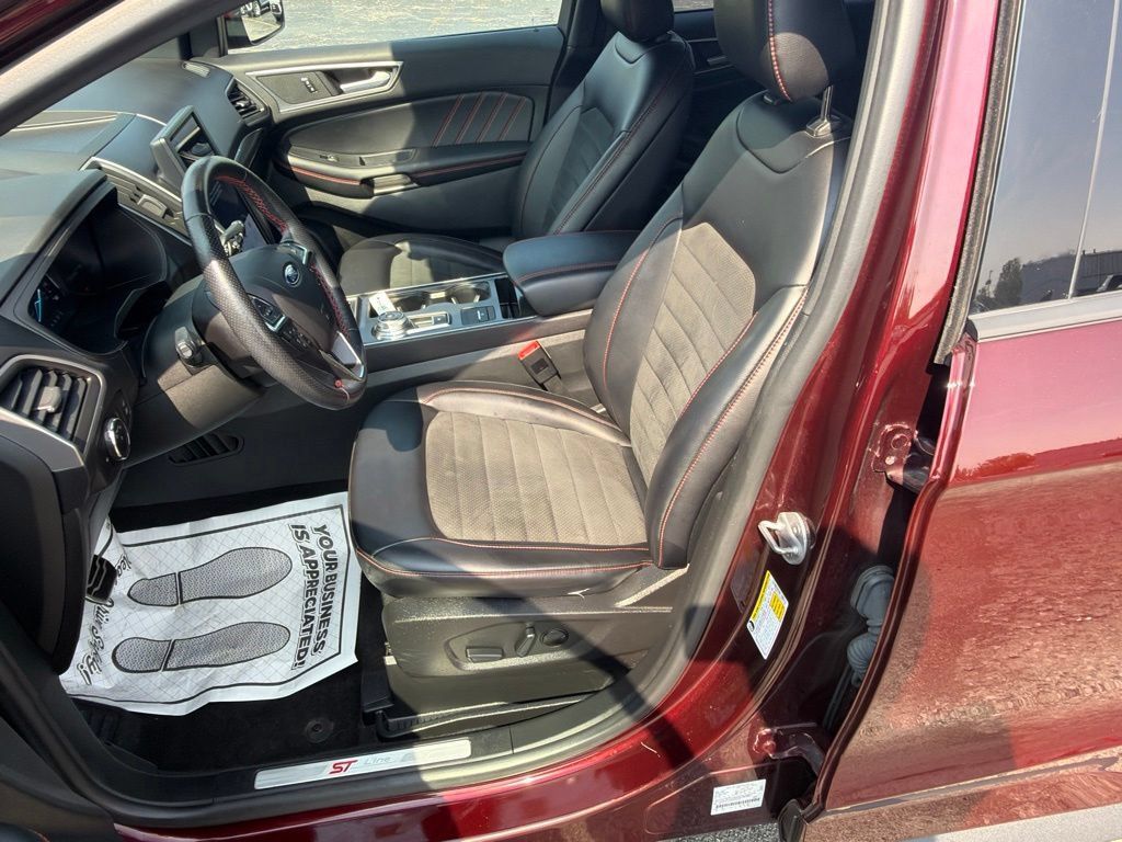 Used 2023 Ford Edge ST-Line AWD/4WD image 18