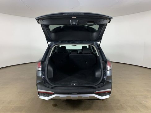 Used 2024 Kia Sportage LX image 12