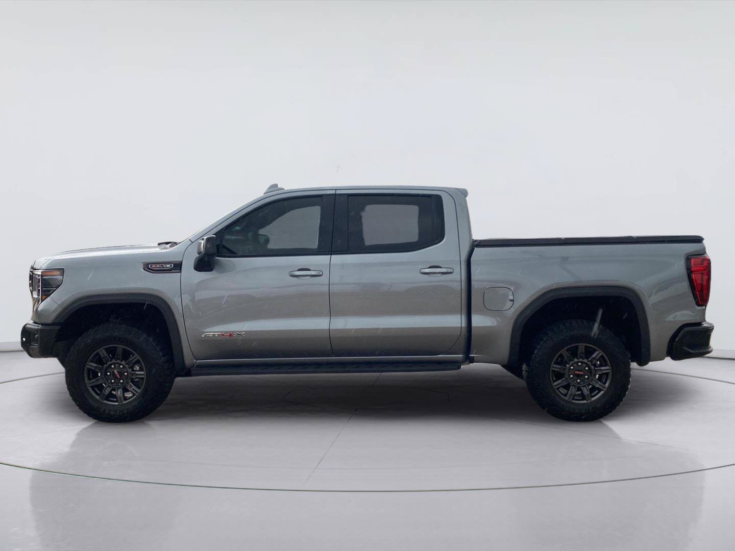Used 2024 GMC Sierra 1500 AT4X AWD/4WD image 3