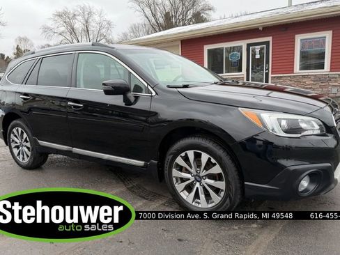 Used 2017 Subaru Outback 3.6R Touring image 1