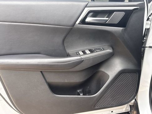 Used 2022 Mitsubishi Outlander SE FWD image 10