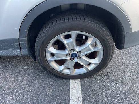 Used 2014 Ford Escape Titanium w/ Equipment Group 401A FWD image 32