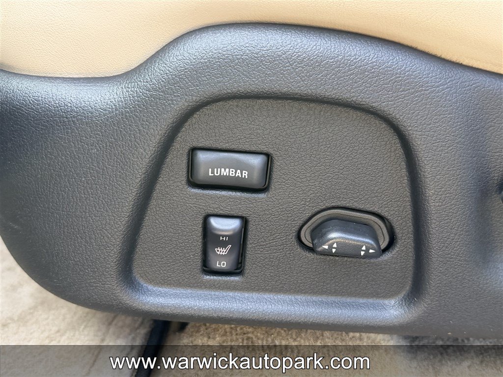 Used 2009 HUMMER H3 Alpha AWD/4WD image 9