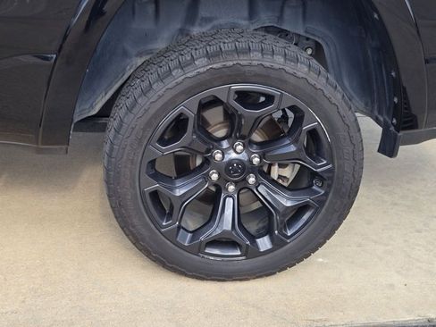 Used 2024 RAM 1500 Limited AWD/4WD image 25