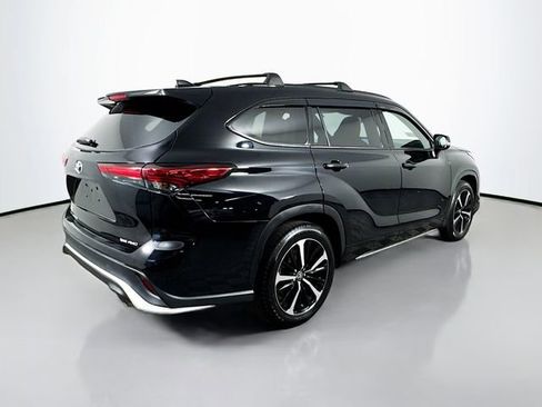 Certified 2021 Toyota Highlander XSE image 8