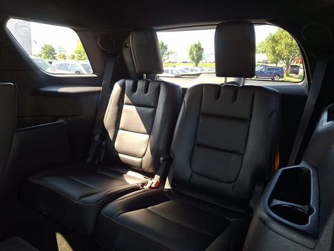 Used 2018 Ford Explorer Sport AWD/4WD image 11