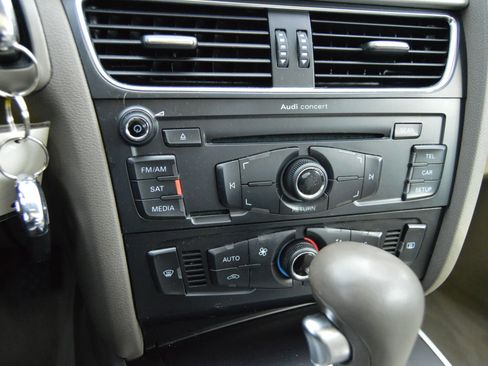 Used 2011 Audi A5 2.0T Premium image 14