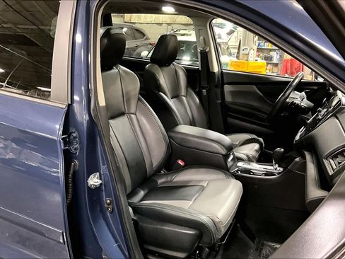 Used 2023 Subaru Ascent Onyx Edition image 9