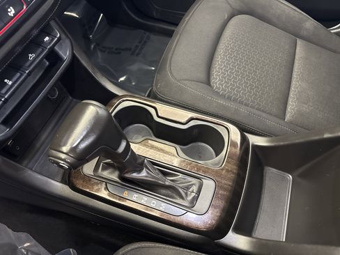 Used 2015 GMC Canyon SLE w/ SLE Convenience Package image 22