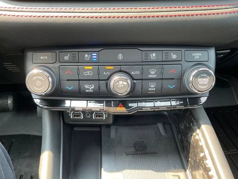 Used 2024 Dodge Durango R/T AWD/4WD image 10