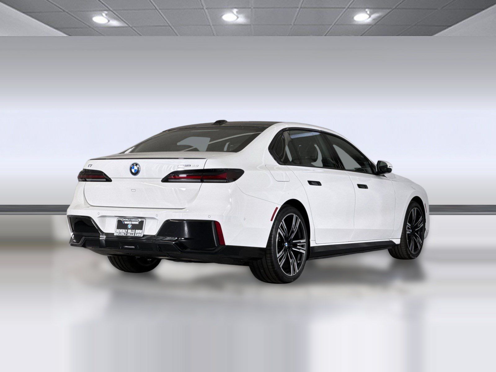 Used 2026 BMW i7 xDrive60 w/ M Sport Package RWD image 8