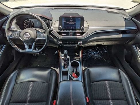 Used 2024 Nissan Altima 2.5 SR FWD image 15