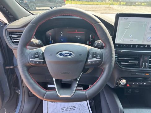 Used 2024 Ford Escape ST-Line w/ Tech Pack #1 AWD/4WD image 14