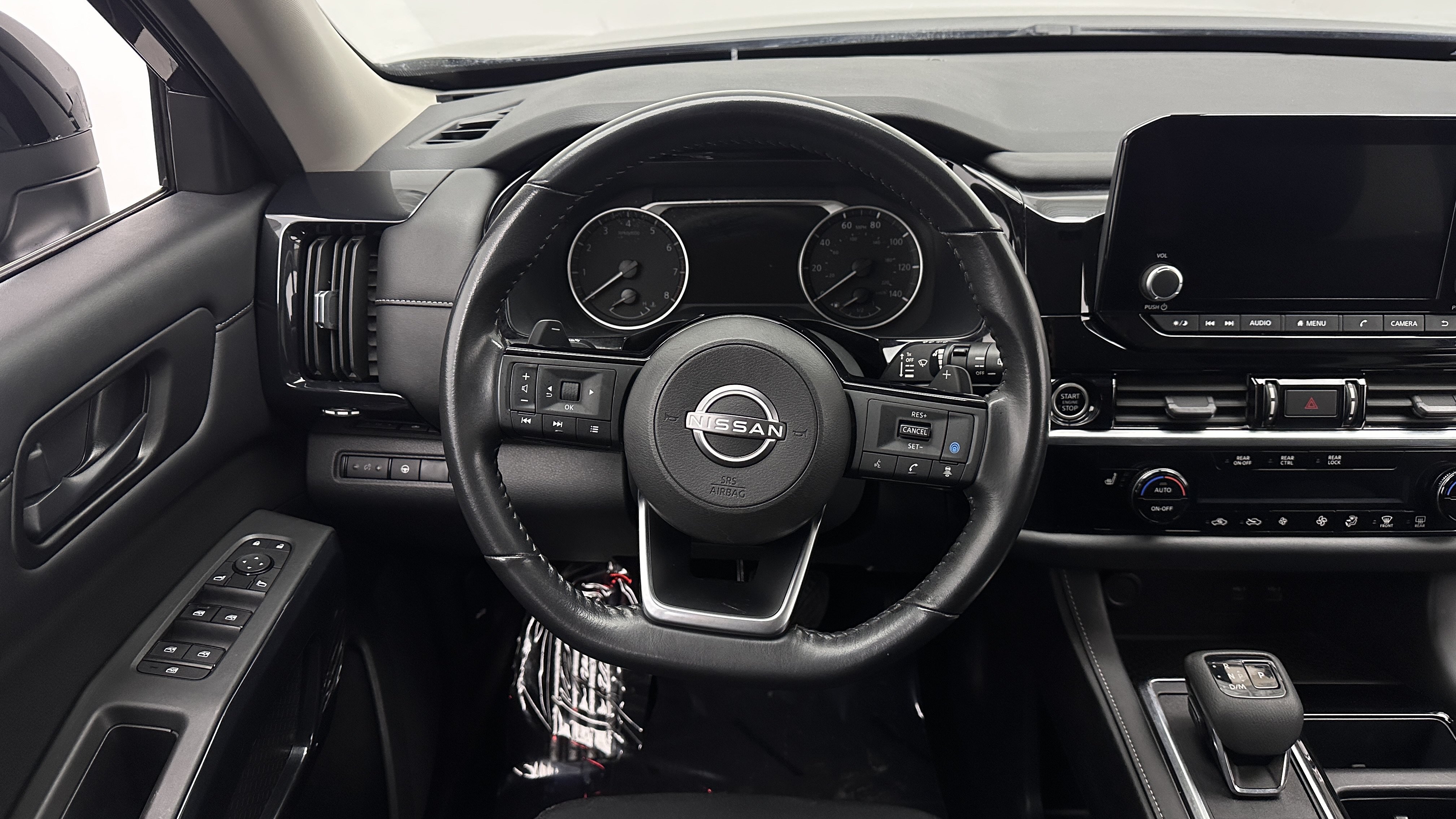 Used 2023 Nissan Pathfinder SV FWD image 27