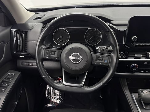 Used 2023 Nissan Pathfinder SV FWD image 27