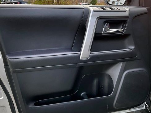 Used 2022 Toyota 4Runner SR5 image 20