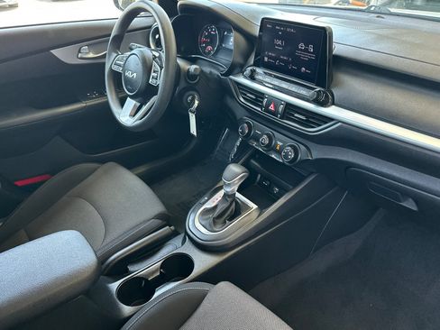 Used 2024 Kia Forte LXS FWD image 15
