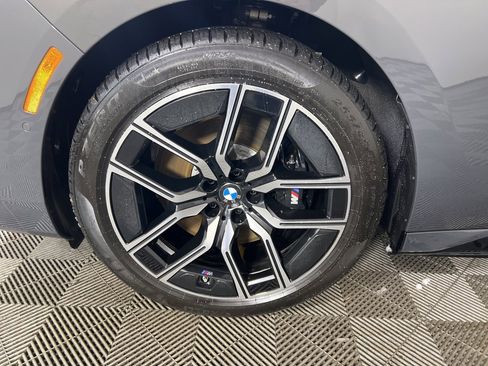 Used 2026 BMW i7 xDrive60 image 15