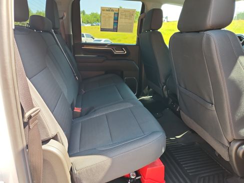 Used 2025 Chevrolet Silverado 3500 LT w/ Safety Package AWD/4WD image 31