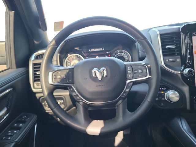 Used 2025 RAM 1500 Laramie AWD/4WD image 13