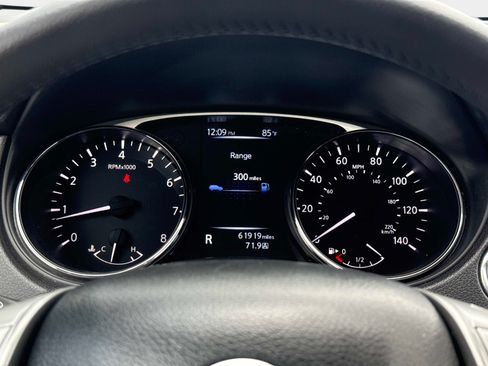 Used 2014 Nissan Rogue SL FWD image 27
