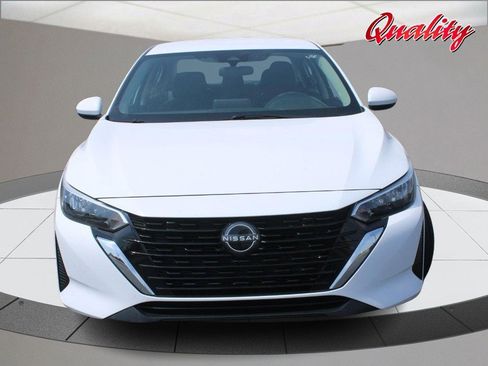 Used 2024 Nissan Sentra SV image 10