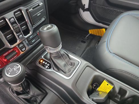 New 2025 Jeep Wrangler Unlimited Rubicon 4xe w/ Safety Group image 48