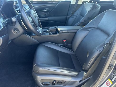 Used 2019 Lexus ES 350 350 w/ Premium Package image 13