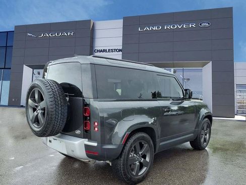 Certified 2023 Land Rover Defender 90 SE AWD/4WD image 5