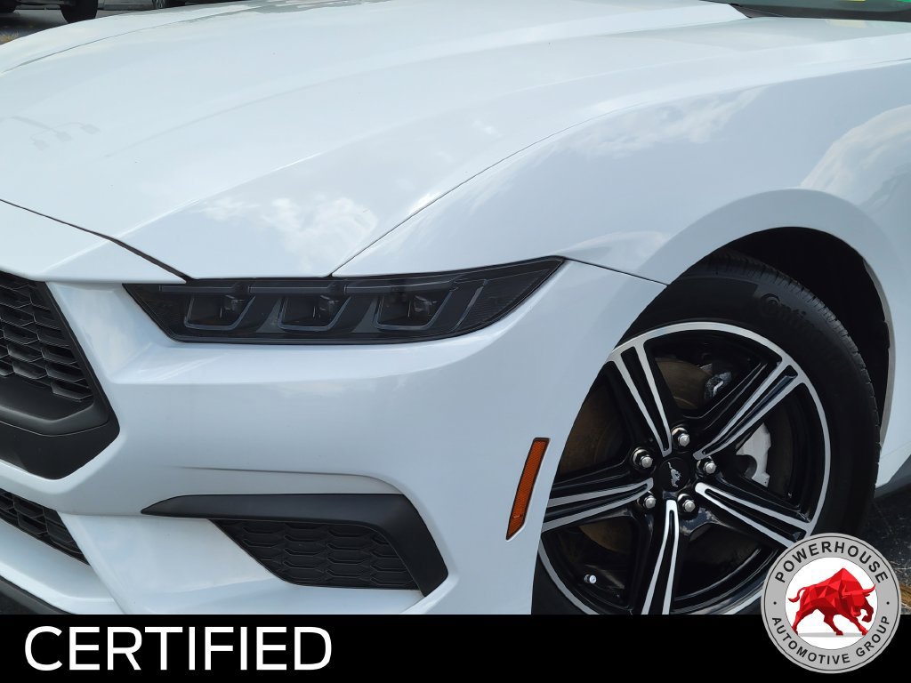 Used 2025 Ford Mustang Coupe RWD image 11