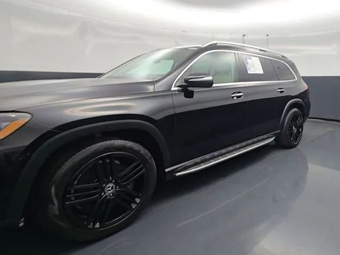 Used 2022 Mercedes-Benz GLS 450 4MATIC image 9