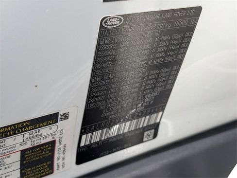 Used 2020 Land Rover Discovery Landmark image 21