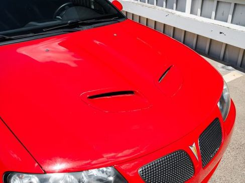 Used 2006 Pontiac GTO image 23