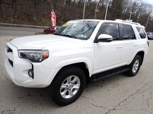 Certified 2018 Toyota 4Runner SR5 Premium image 10