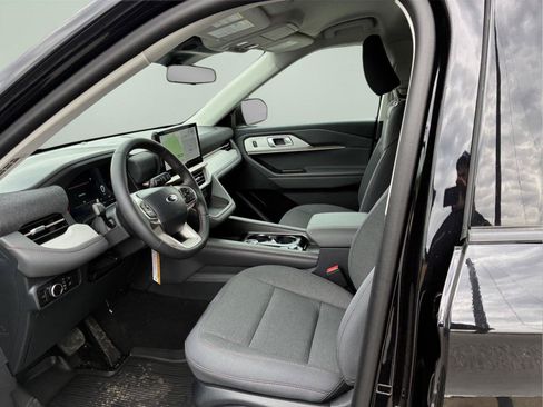 New 2026 Ford Explorer Active AWD/4WD image 14