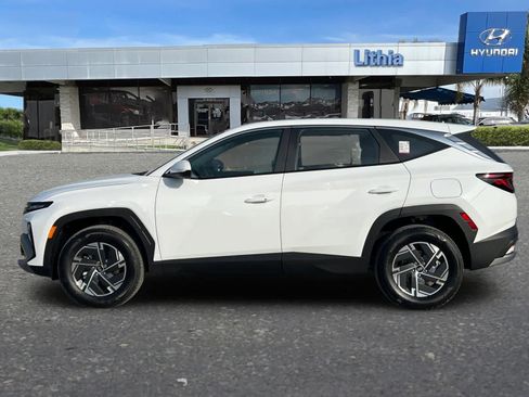 New 2026 Hyundai Tucson Blue SE w/ Tow & Go Package image 5